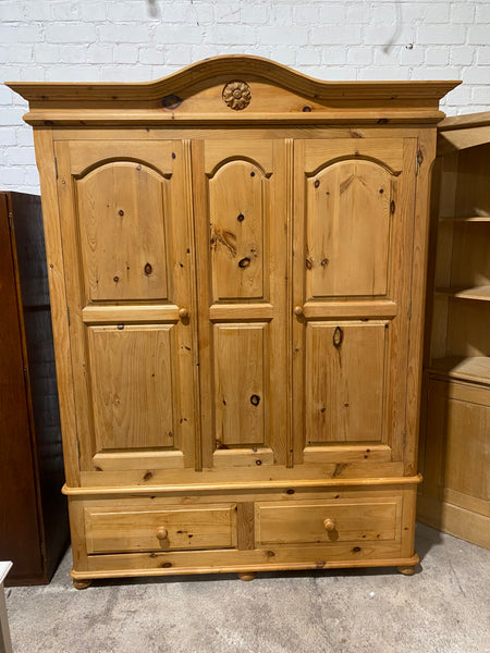 Large Pine Double a wardrobe with Drawers