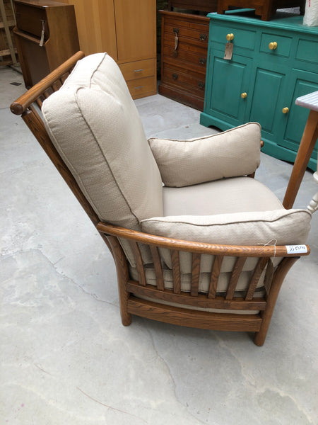 Light Ercol Windsor Jubilee Chair