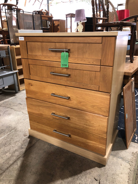 REF - Large Chest of 5 Drawers