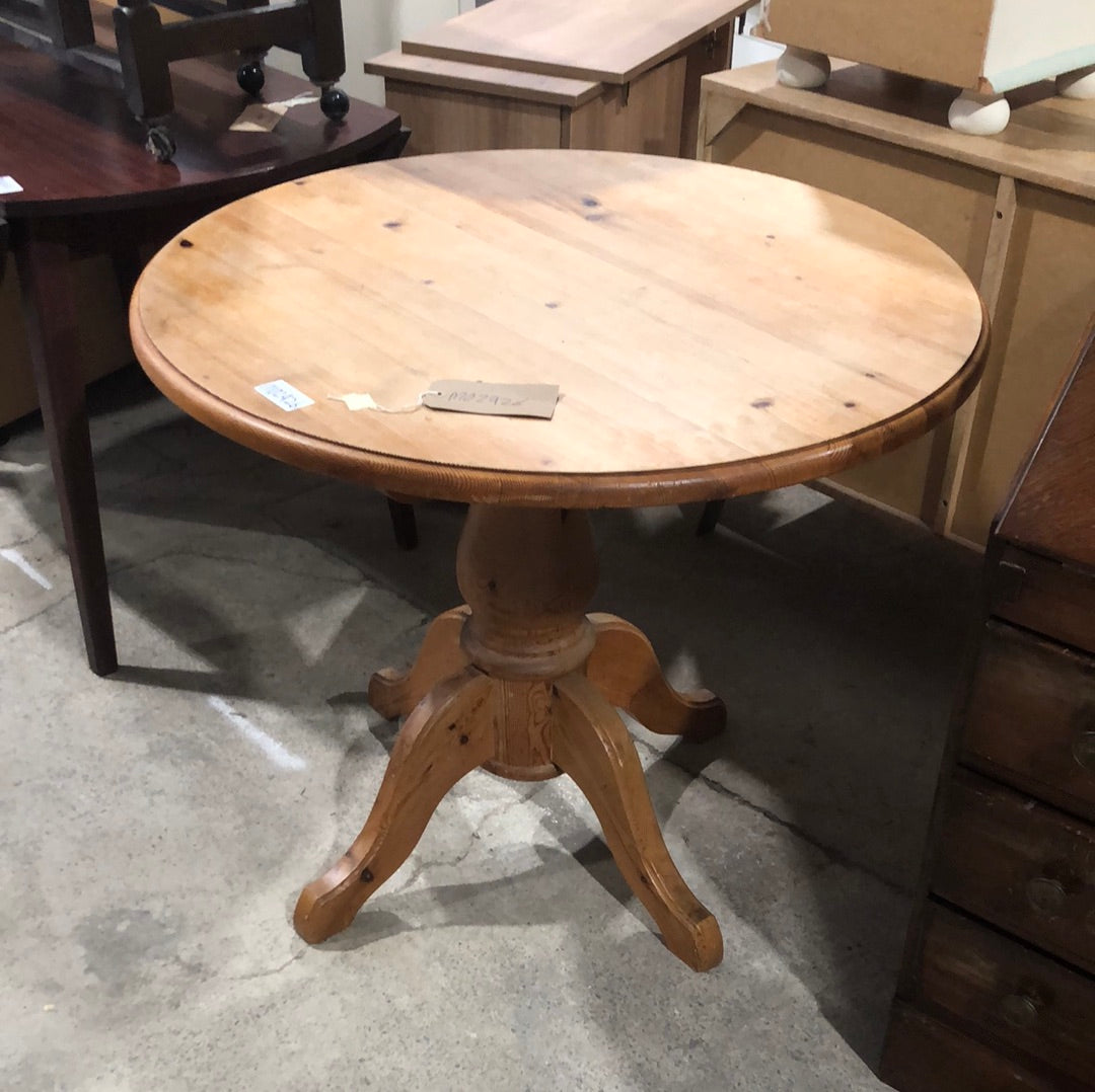 Round Pine Table