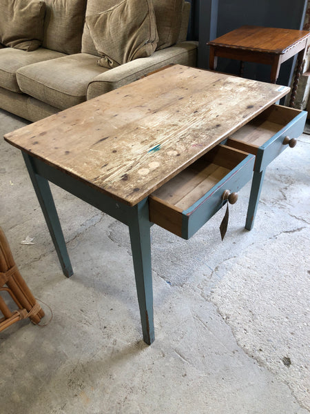Rustic Farmhouse Pine Occasional Table