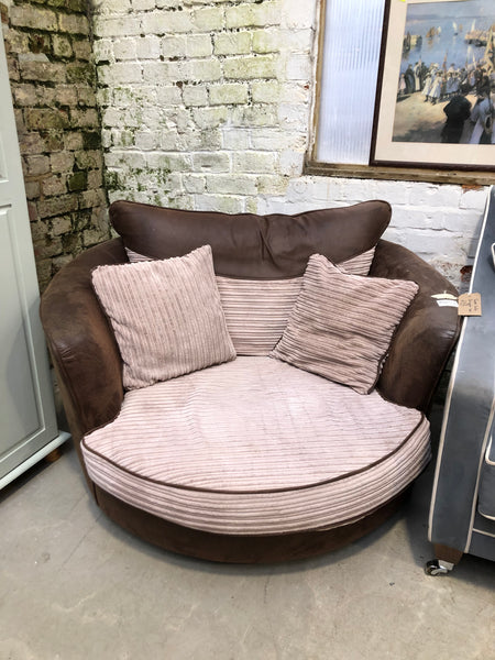 Suede Effect Swivel Snuggler Seat