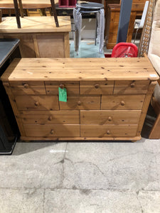Pine Chest of drawers - REF