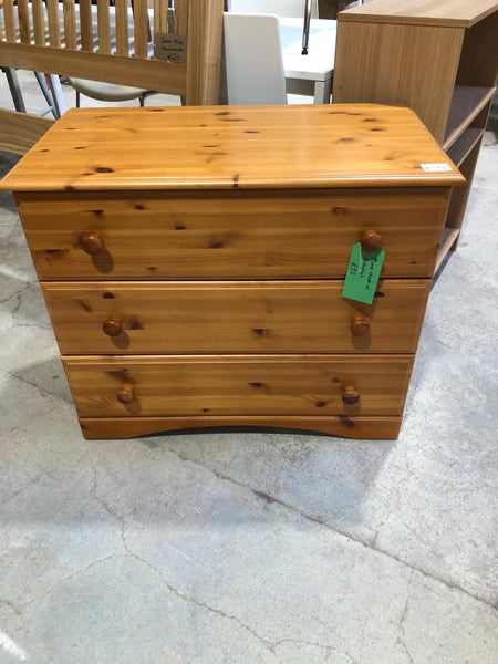 Pine Chest of Drawers - REF