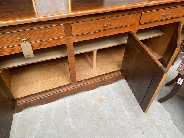 GHC - Extra Large Welsh Dresser