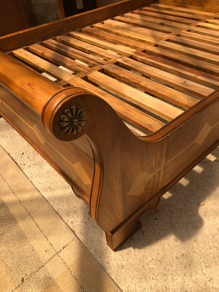 Kingsize Flagstone Sleigh Bed