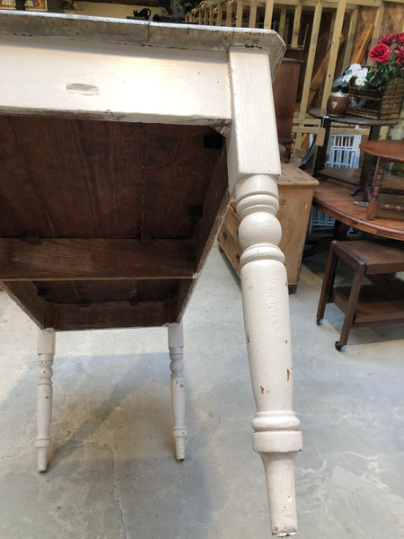 Rustic Pine Farmhouse Kitchen Table
