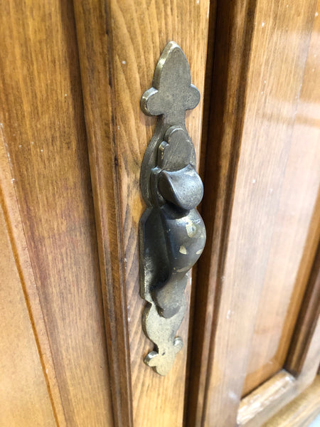 Wooden Compact Sideboard