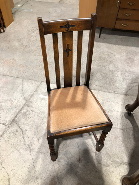 Stained Oak Extendable Dining Table & 5 Chairs