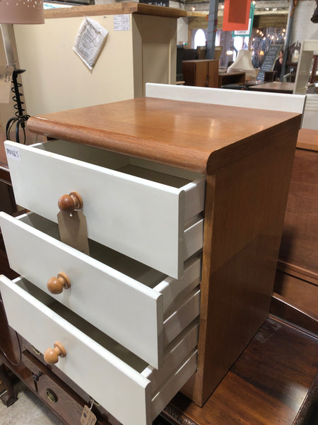 GHC - Bedside Table