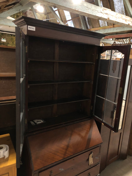 Vintage Dark Wood Dresser & Bureau