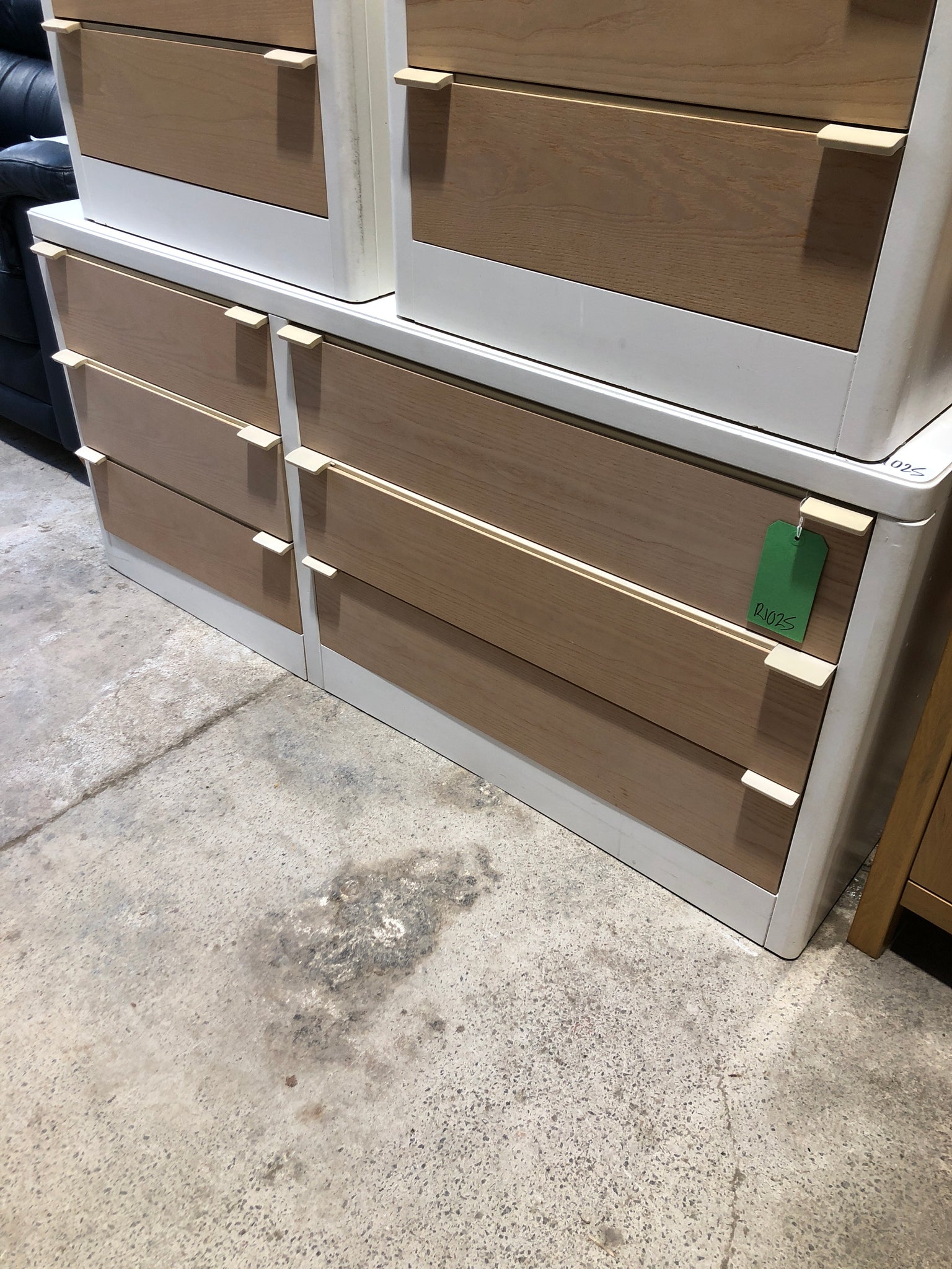 REF - Large Chest of 6 Drawers