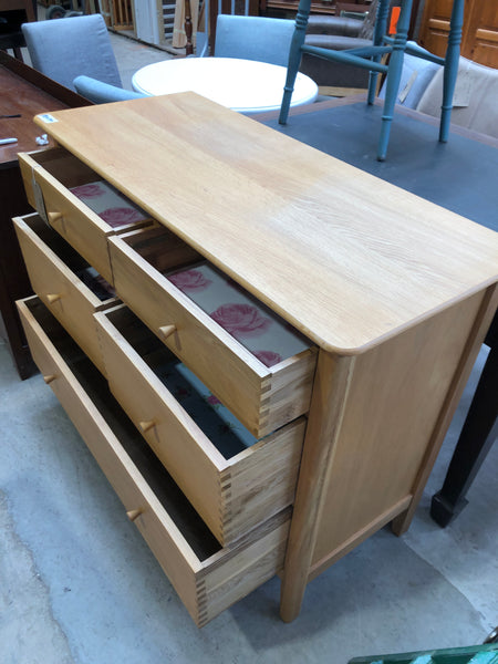 GHC - Willis & Gambier Oak Chest of Drawers