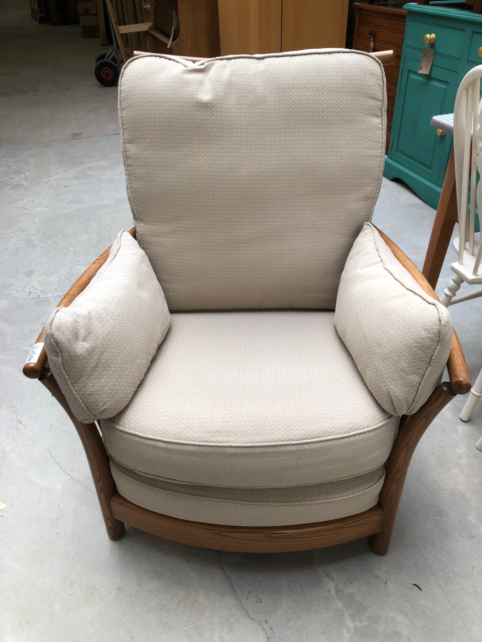 Light Ercol Windsor Jubilee Chair