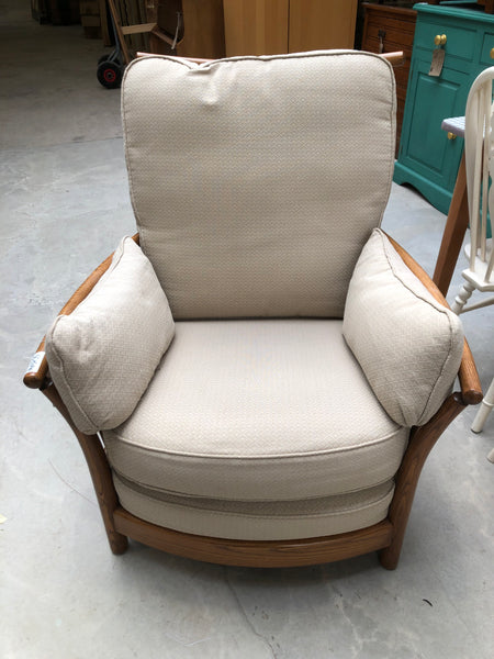 Light Ercol Windsor Jubilee Chair