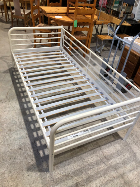 Cream Metal Single Daybed Bedframe