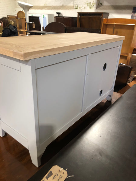 Oak Top TV Stand