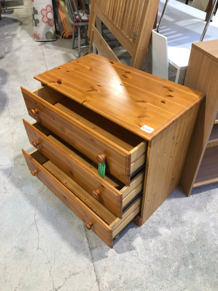 Pine Chest of Drawers - REF