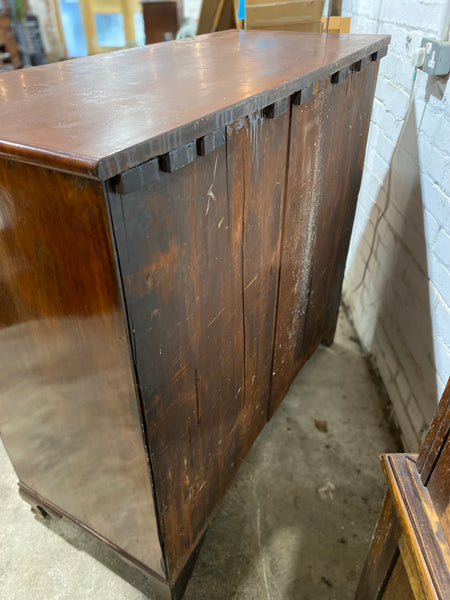 Antique Mahogany Chest of Drawers