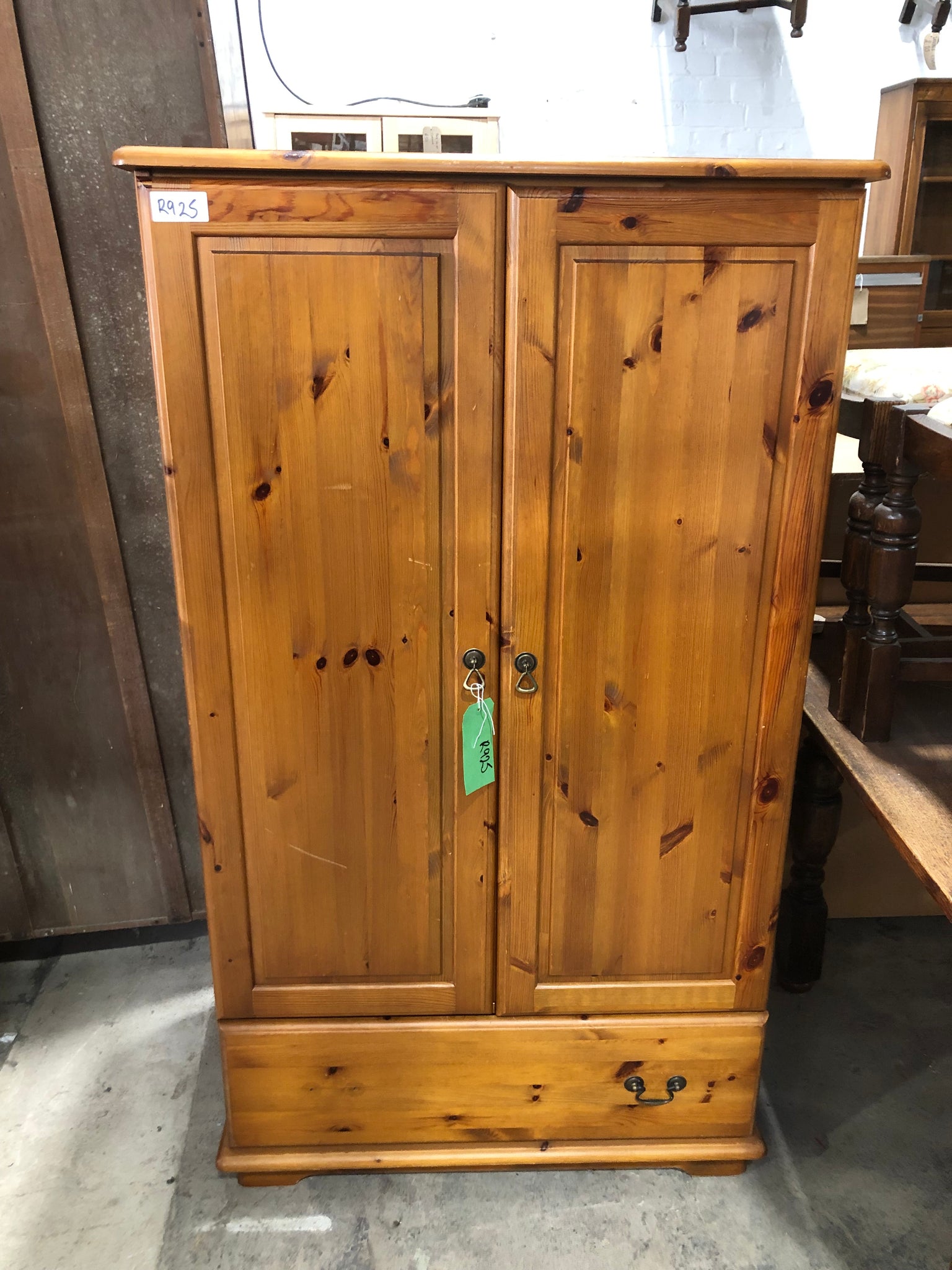 REF - HRC - Pine Double Wardrobe
