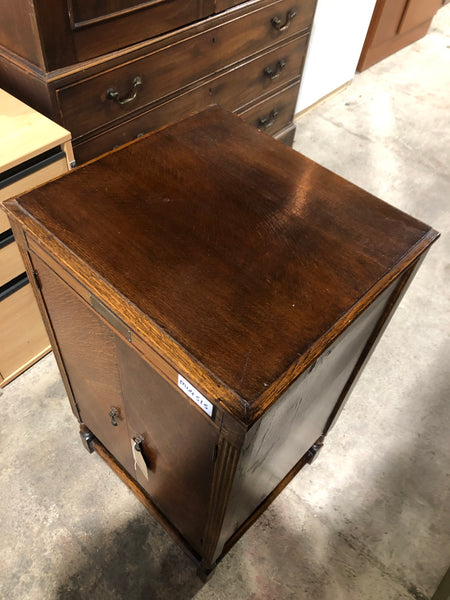GHC - Small Vintage Oak Veneer Cabinet