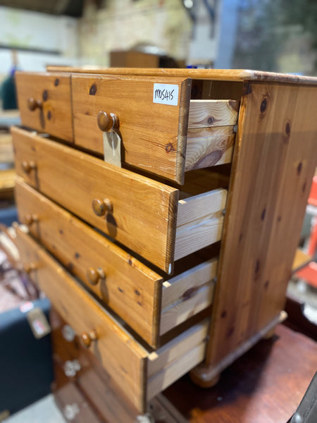 Pine Chest of Drawers