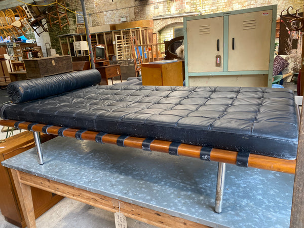 Barcelona Leather Day Bed