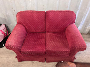 Red With Gold Diamond Pattern Multi York Sofa