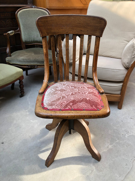 GHC - Antique Captains Chair