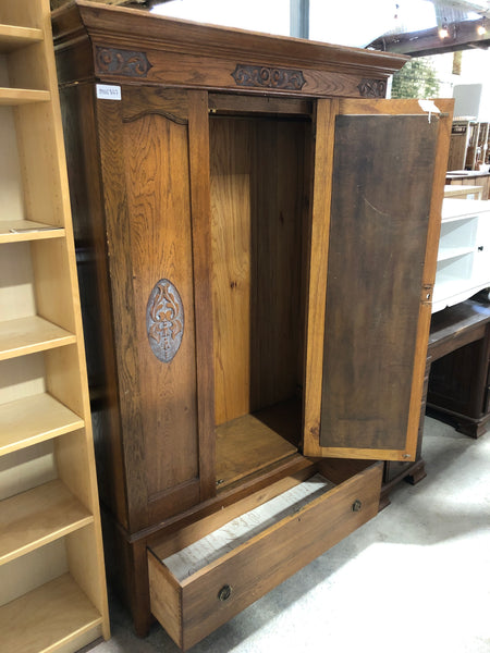 Antique Oak Carved Detail Wardrobe with Mirror