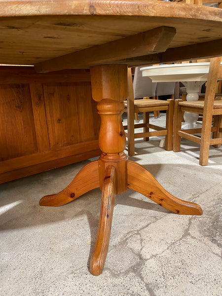 Oval Pine Pedestal Dining Table