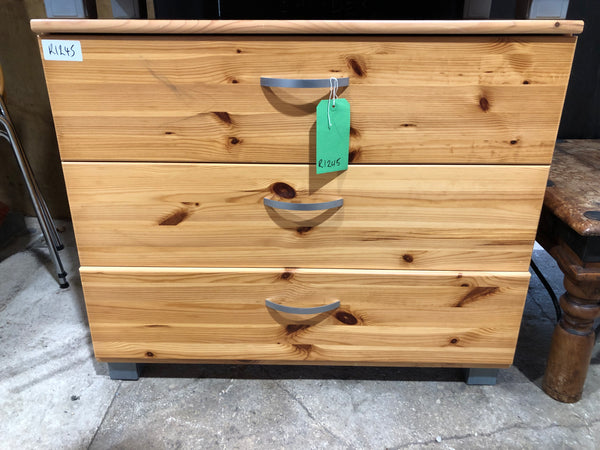 REF - Pine Chest of 3 Drawers