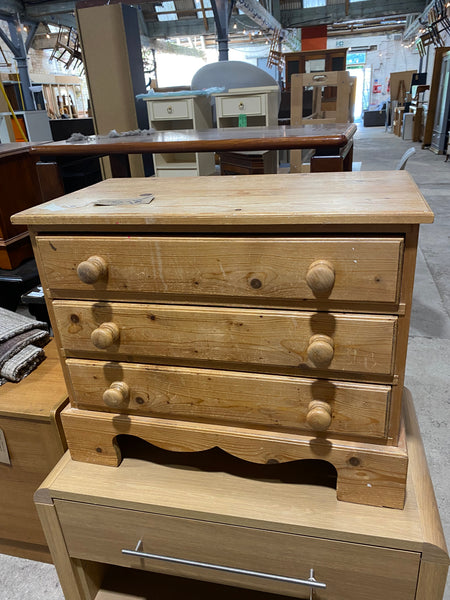 Small Pine Chest of Drawers