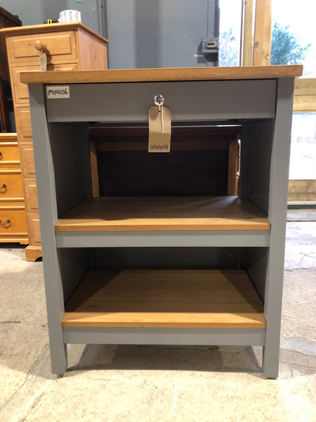 Cotswold Style Kitchen Storage Unit