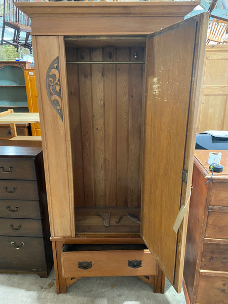 Vintage Single Door Wardrobe