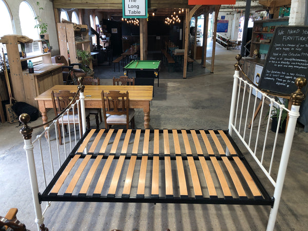 White king size metal bedframe
