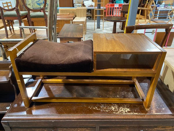 GHC - Vintage Telephone Seat