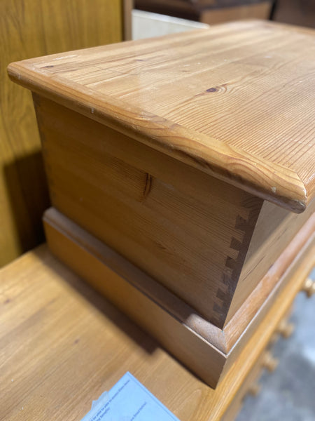 Small Pine Blanket Box
