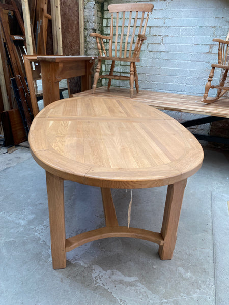 Cotswold style solid Oak Extending Oval Dining Table