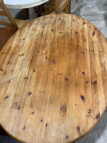 Oval Pine Pedestal Dining Table