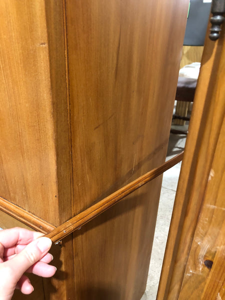 Carved Detail Oak Single Wardrobe