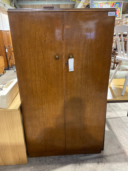 Vintage Gentleman’s Wardrobe
