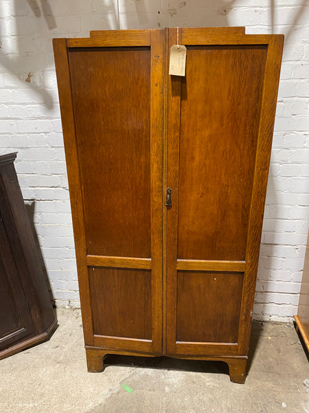 Vintage 1930s Gentlemen’s Wardrobe