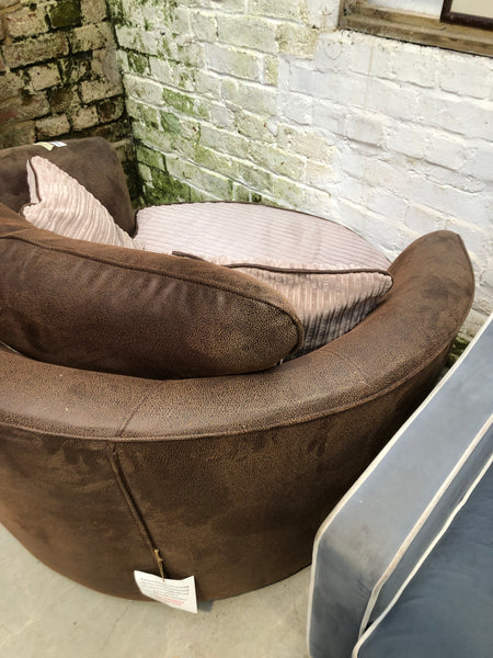 Suede Effect Swivel Snuggler Seat