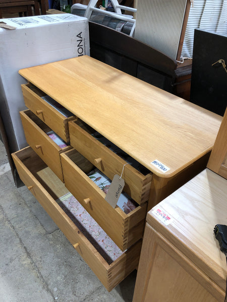 GHC - Willis & Gambier Oak Chest of Drawers