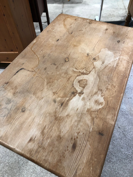 GHC - Rustic Solid Pine Farmhouse Kitchen Table