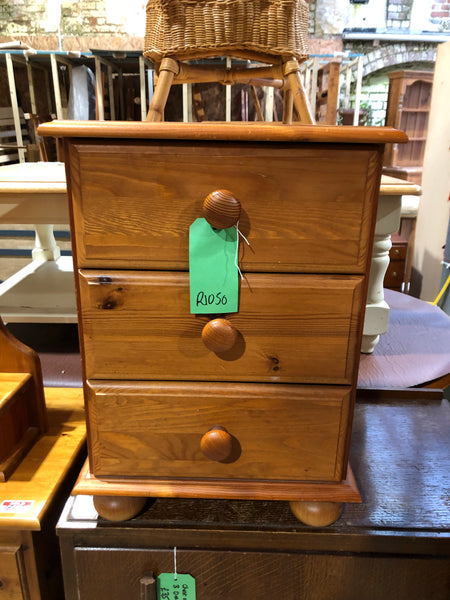 REF - Pine Bedside Table
