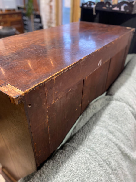 Antique Mahogany Chest of Drawers