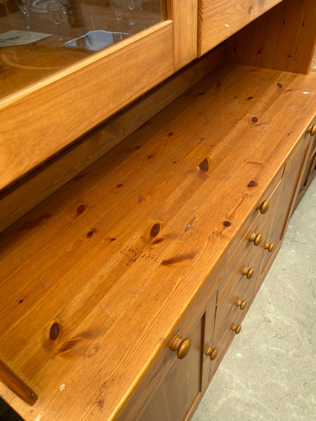 Pine Dresser