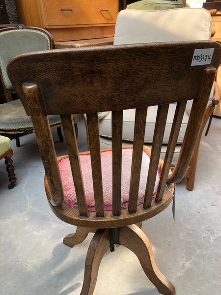 GHC - Antique Captains Chair